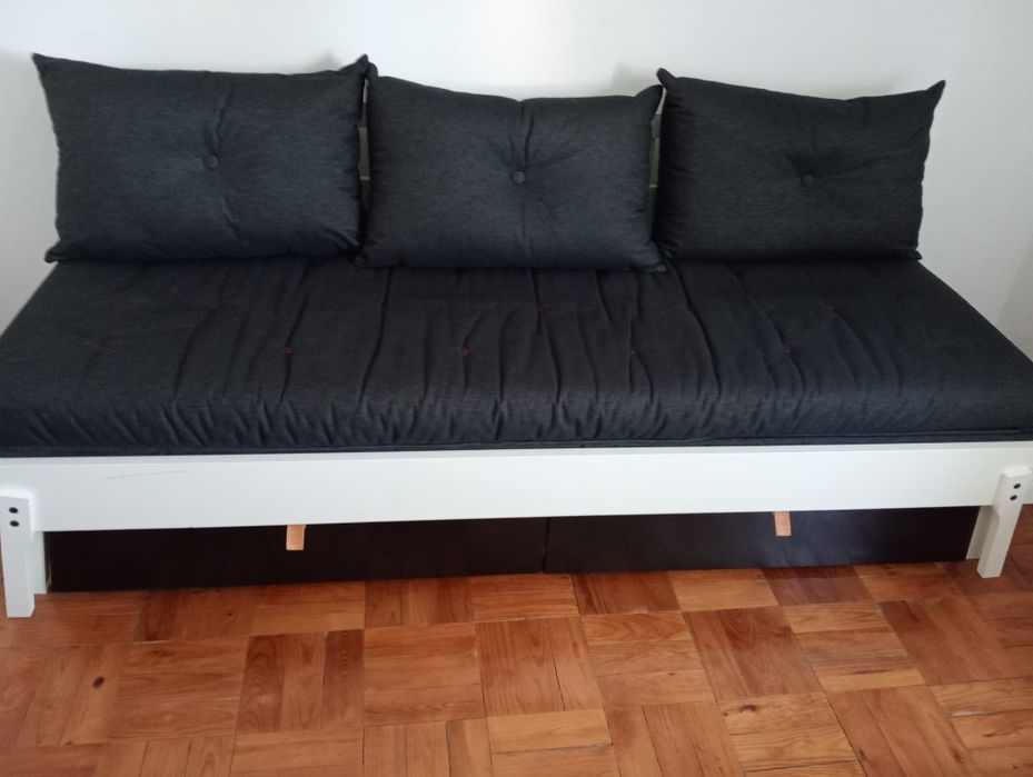 Sofá cama c/ gavetas IKEA