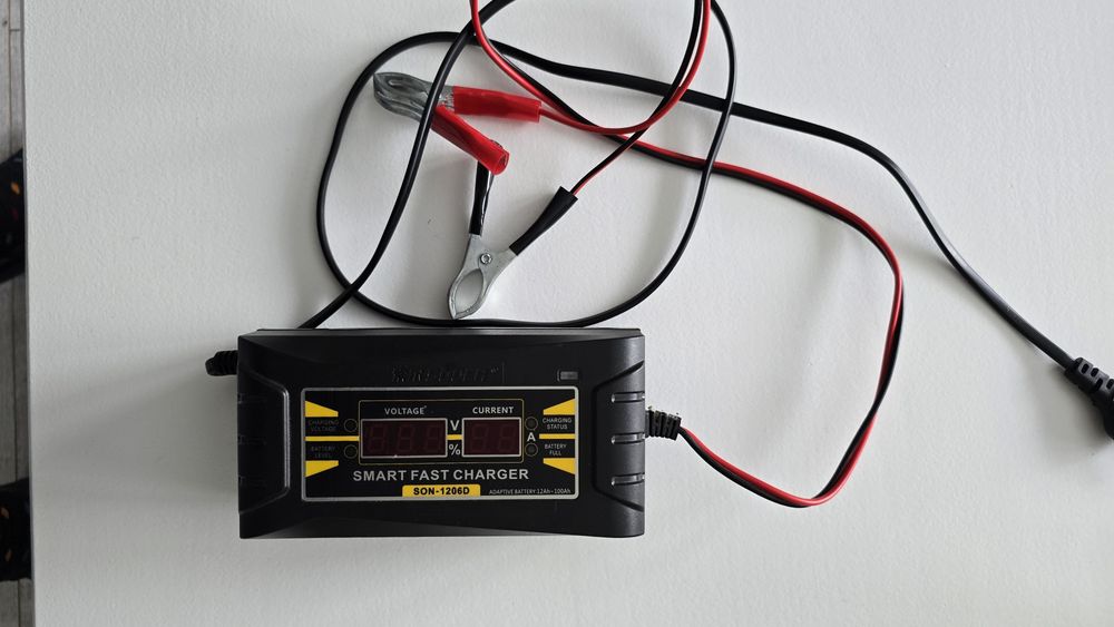 Ładowarka automatyczna prostownik