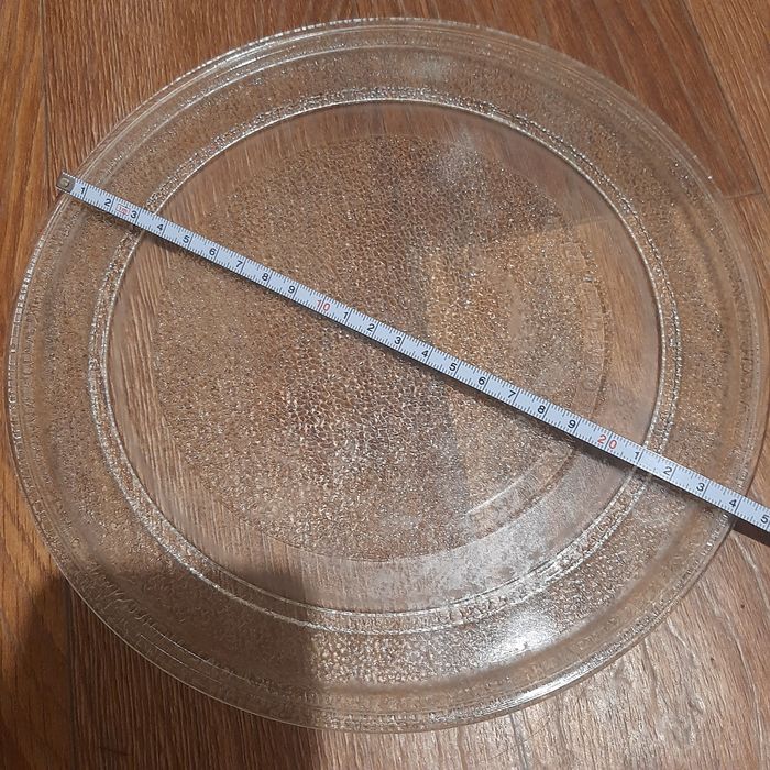 Универсальная тарелка для микроволновки. 24 см