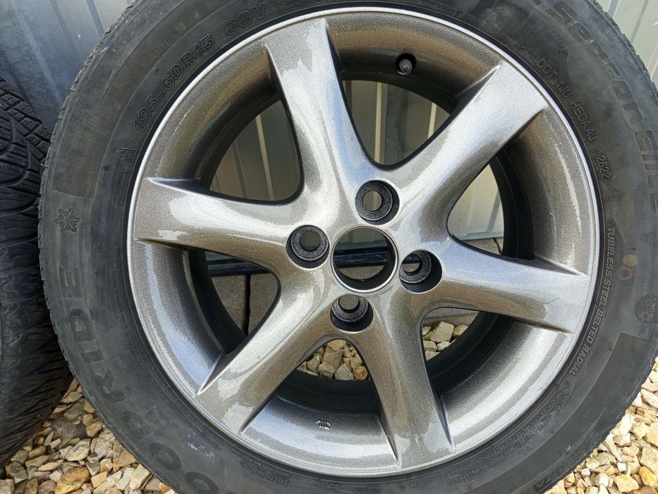 Felgi aluminiowe 15 toyota Yaris corolla Suzuki mazda 4x100