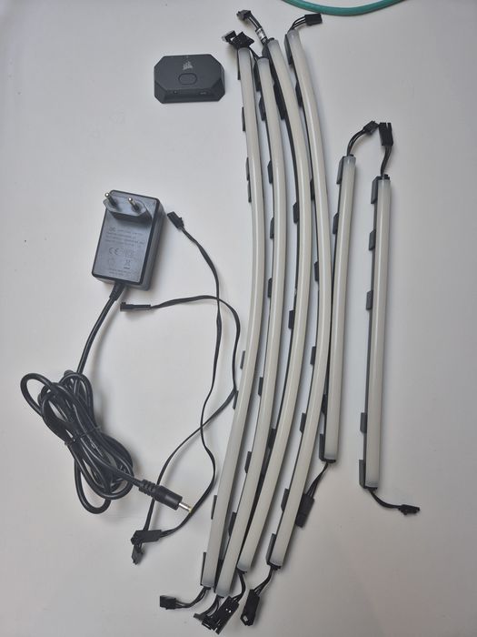 Kit Corsair iCUE LS100 Smart Lighting + Expansão
