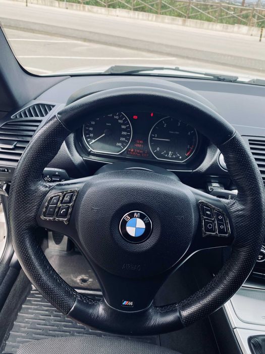 BMW 116d Pack M E81