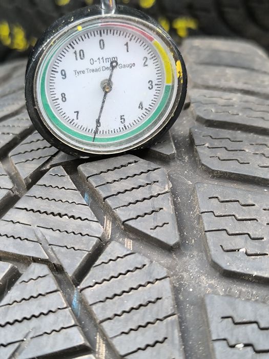 #Opony Uniroyal winter expert 205/55/19 para