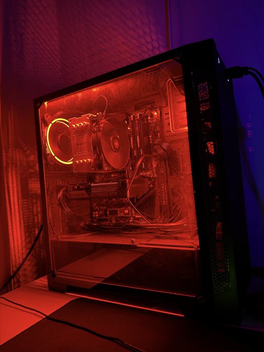 PC: Ryzen 7 5700x,, 48 GB RAM, 2x SSD 500GB