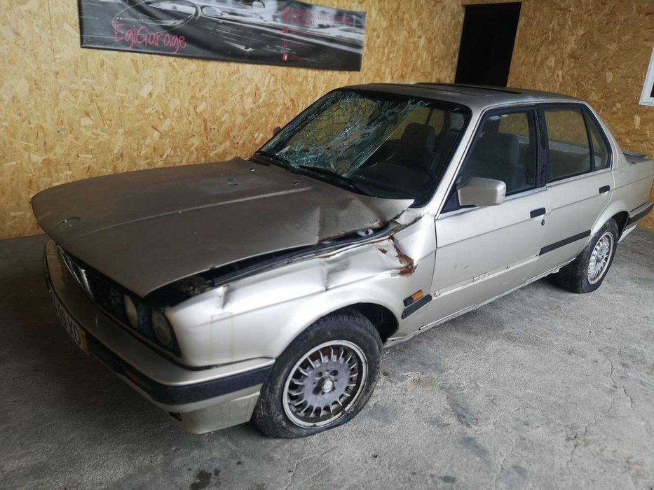 BMW E30 324TD _ Para Peças