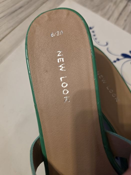 Zielone klapki New Look, na słupku, rozm. 39, jak nowe