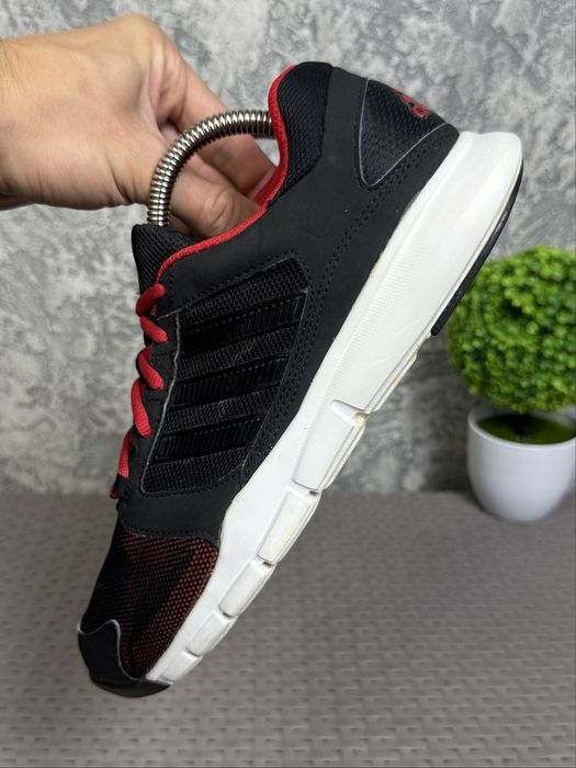 Adidas Essential Star кроссовки 41 размер спортивные черные