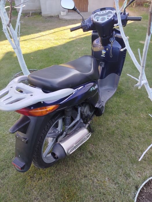 Продам скутер Honda SH150
