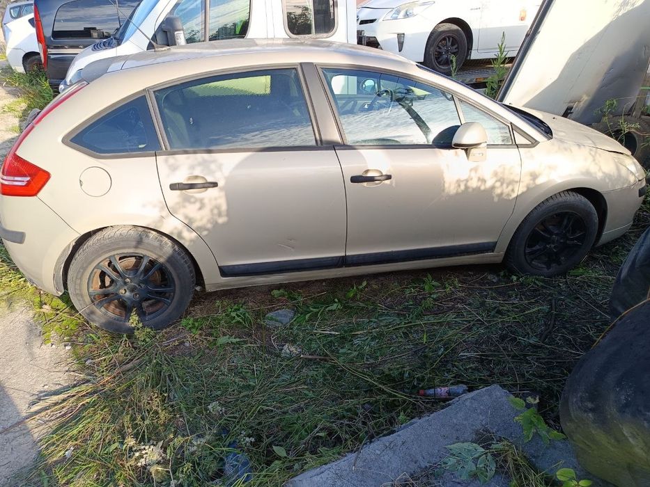 citroen c4 2004 1.6 benz gaz LPG  5-drzwi brak oc pt do naprawy