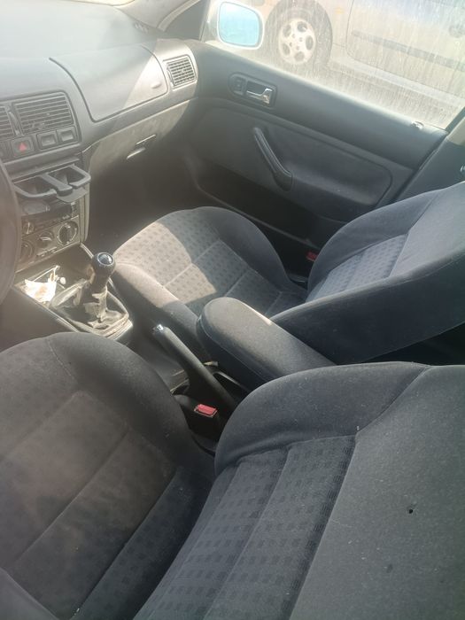 Golf 1.4 Ano 2000 Gasolina PEÇAS