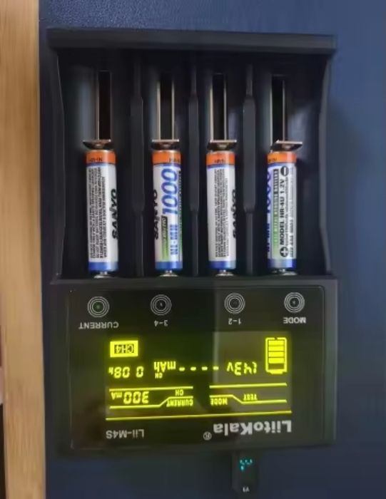 Зарядний пристрій Litokala