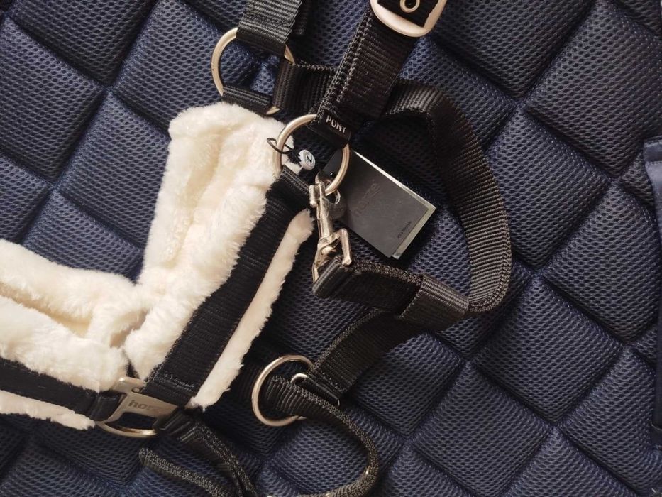 Kantar Horze z futerkiem Pony