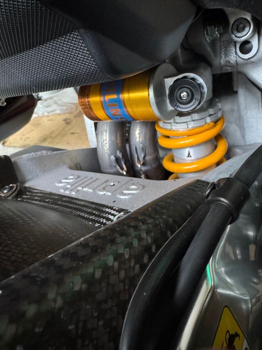 Aprilia RSV4 1000 Factory