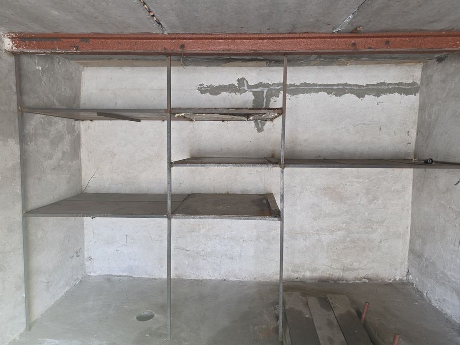 Продам гараж на ддгрес рядом  трамвайное депо