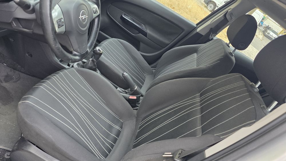 Opel Corsa — fotografia 7