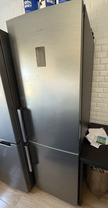 Frigorifico combinado SAMSUNG - No frost