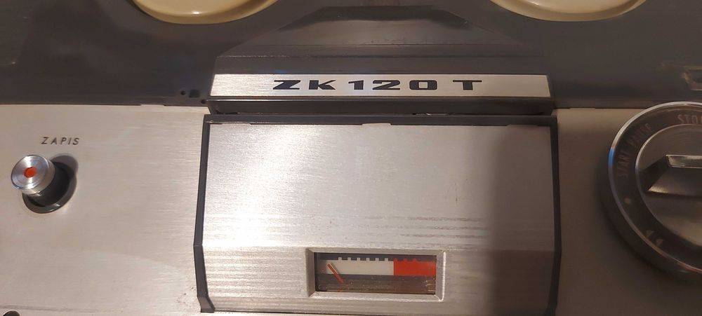 Magnetofon szpulowy ZK 120T, stara polska elektronika, pamiątka z PRLu