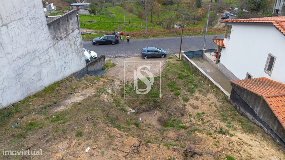 Terreno  Venda em Vandoma,Paredes