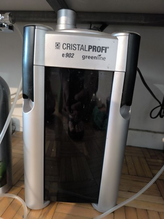 Aquário com filtro JBL e902 e sistema co2