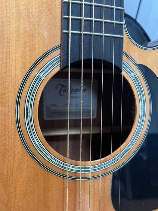 Guitarra Takamine GN30 CE
