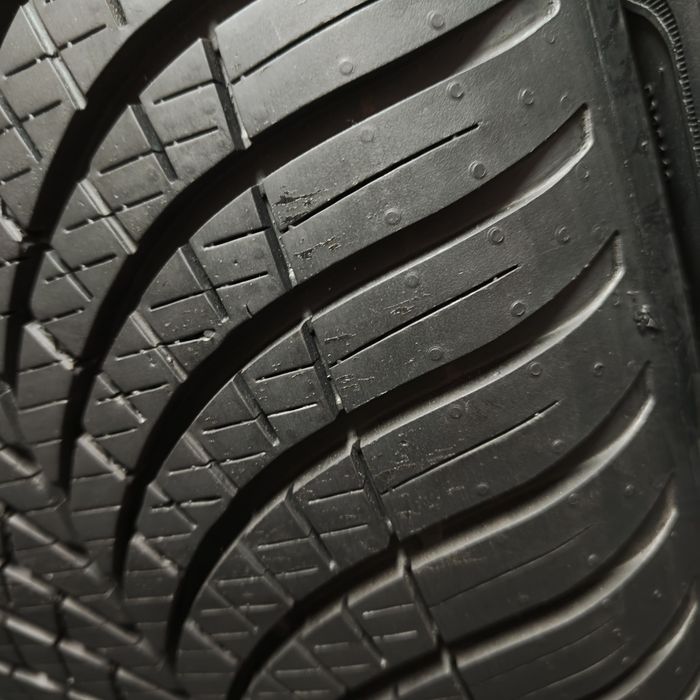 235/50/19 XL Goodyear z 2024 roku