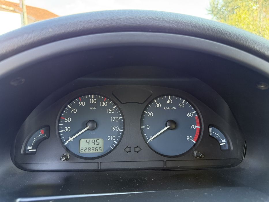 Citroen Saxo 1.1i Exclusive -01