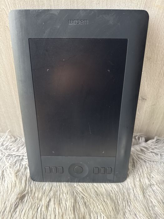 Tablet Intuos Pro Pen Tablet