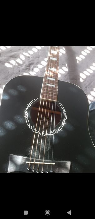 Vendo guitarra acústica Peavey