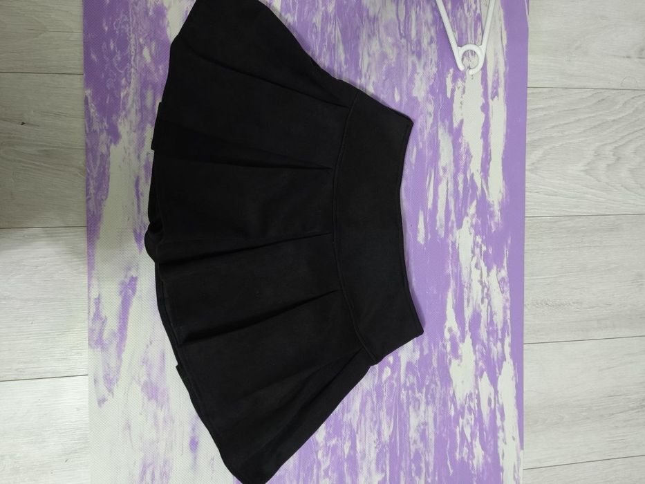 Чорна мініспідниця зі складками | Pleated Mini Skirt
