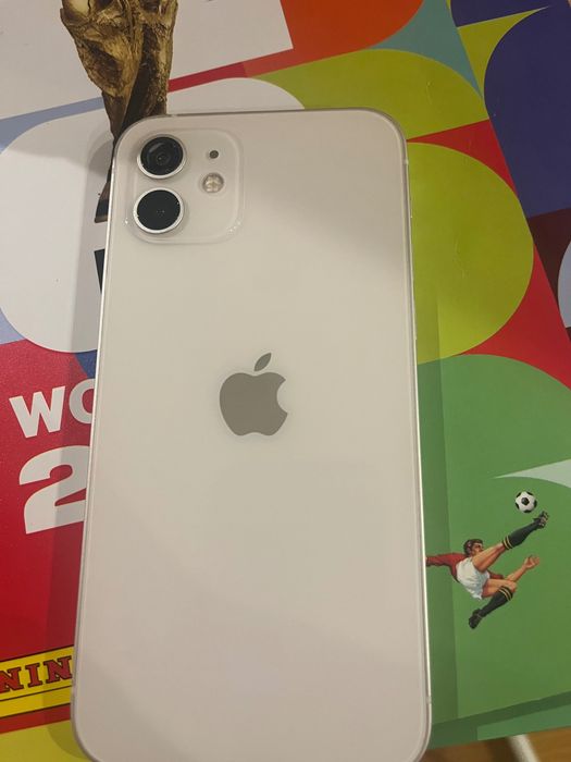 iPhone 12 128 gb branco +8 capas