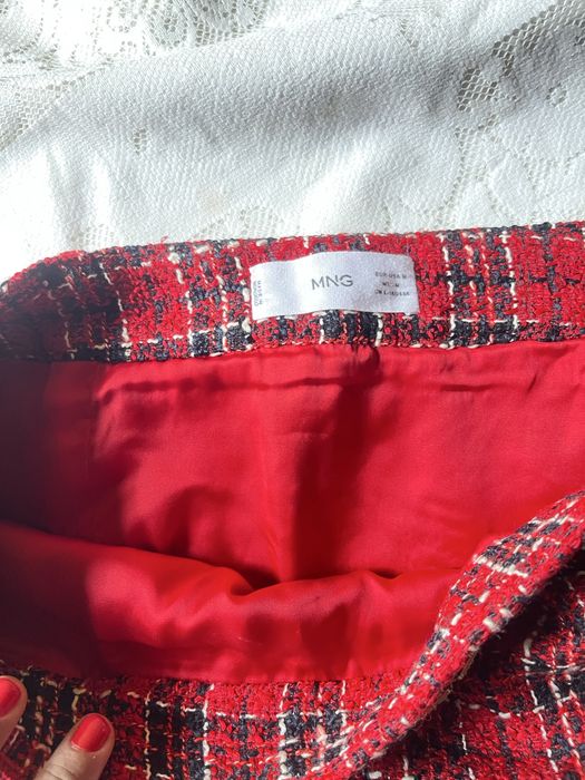 Mini saia mango vermelha