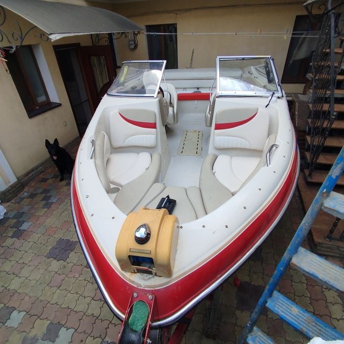 Катер Glastron 205