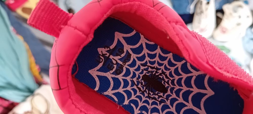 Lote roupa bebé desde 6 a 24 meses (61 peças)