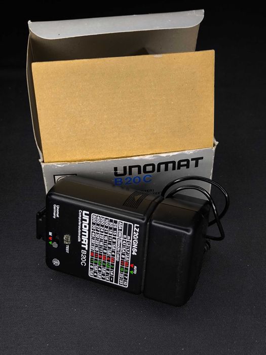 lampa błyskowa Unomat B20C.