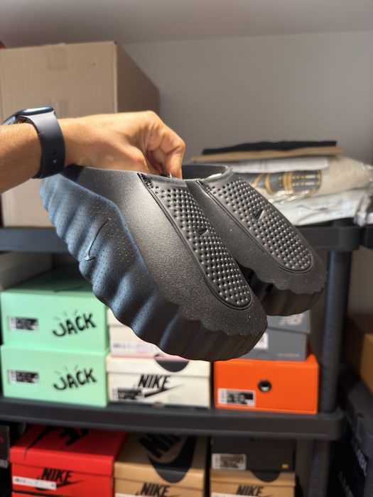 Nike mind 001 triple black