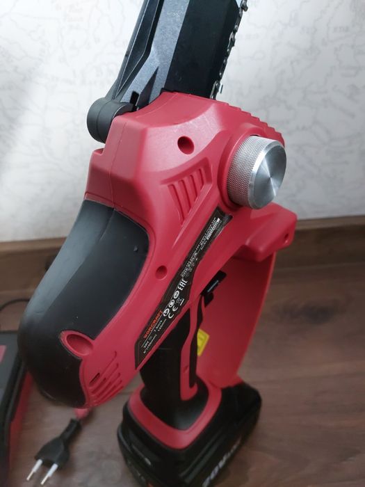 Пила ручна аккумуляторна WORCRAFT CHS‑S20LiB