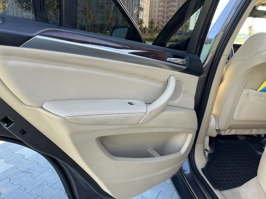 Автомобіль БМВ х5 е70 2012 р/в