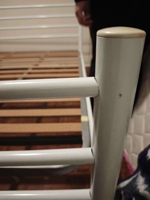 Cama de casal com estrado