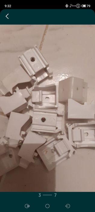 Vários cortinados e acessórios de montagem*