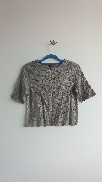 Top bluzka z krótkim rękawem koronkowa błyszcząca r. 38 New Look