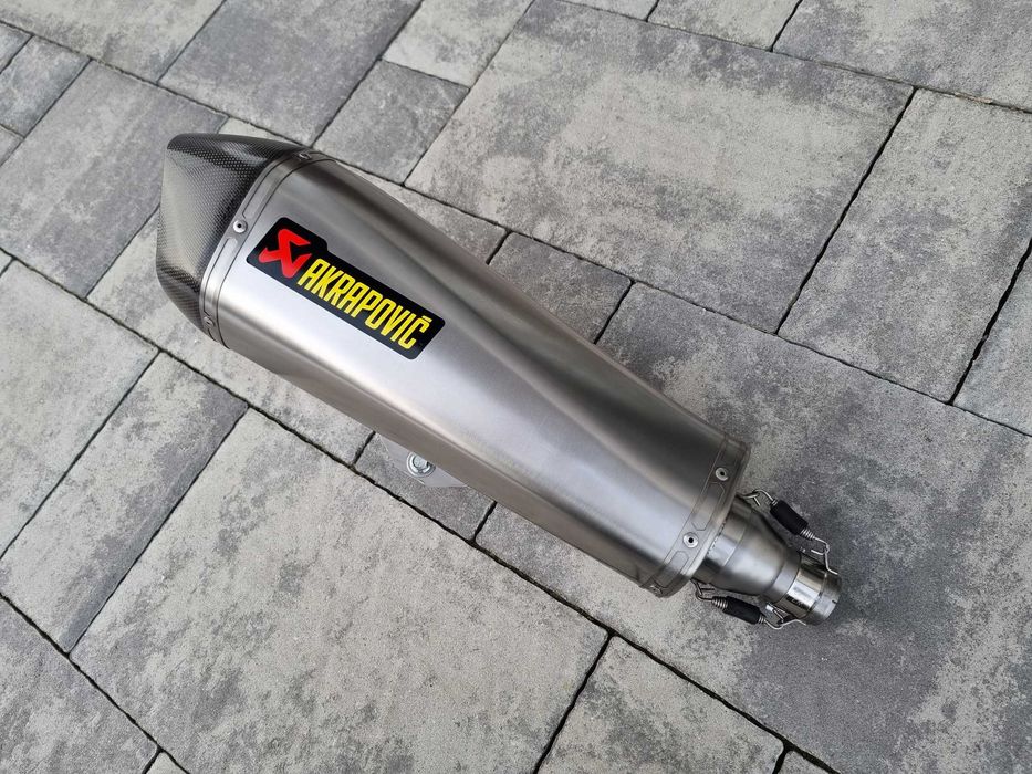 Piaggio MP3 Fuoco Beverly Nexus Satelis X Evo Tłumik Wydech Akrapovic