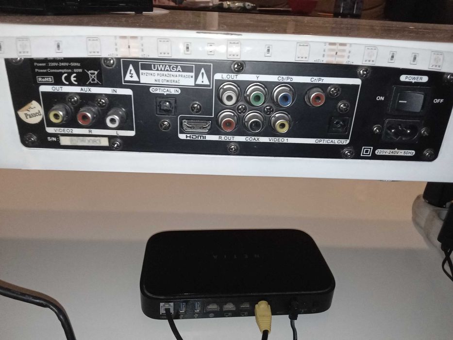 Szafka multimedialna - kino domowe