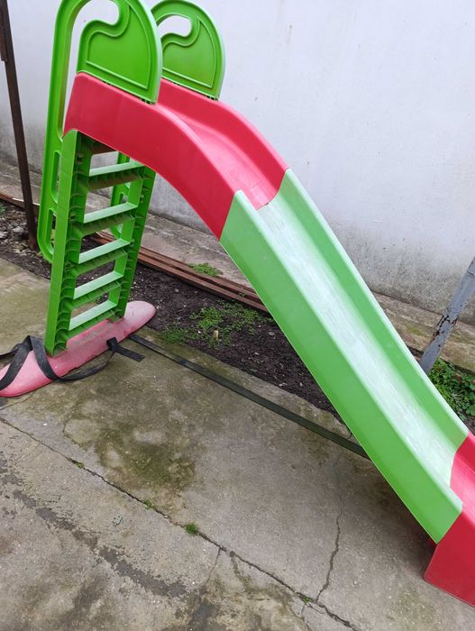 Продам горку детскую