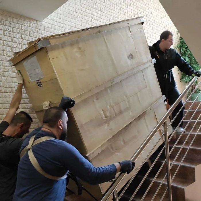 Грузчики,  услуги грузчиков,  занос стройматериалов, доставка груза