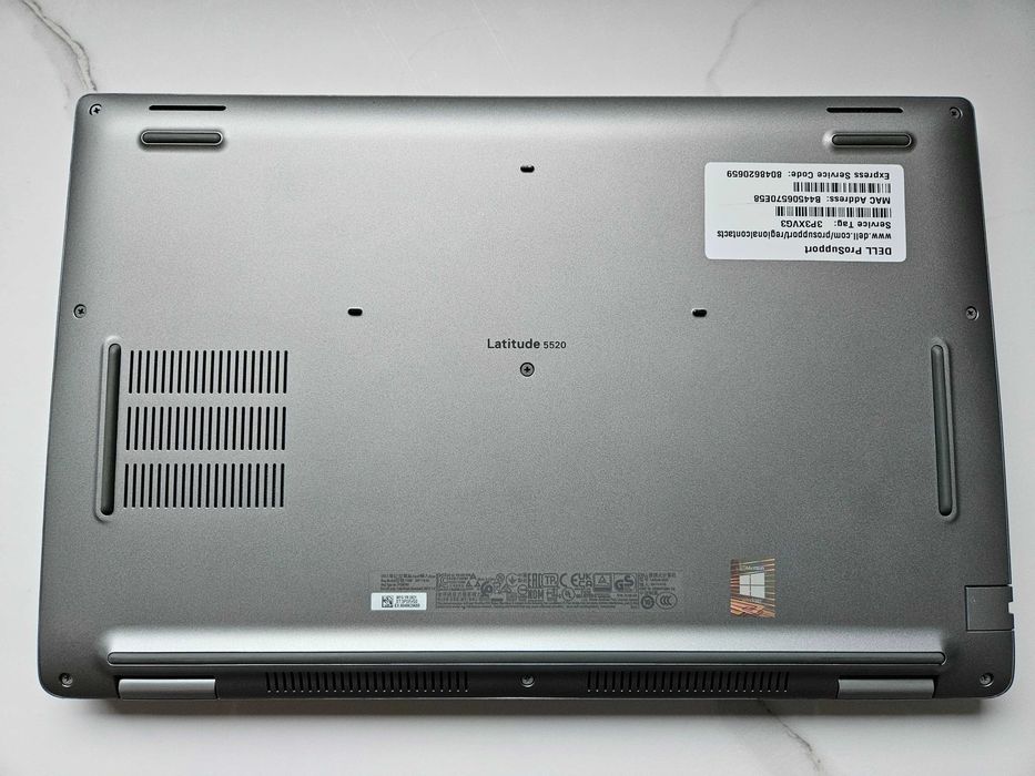 Laptop DELL Latitude 5520, Intel i7, 32 RAM, dysk SSD 512, Office 2019