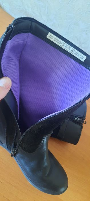 Сапожки демісезонні на дівчинку Clarks 18 см шкіра