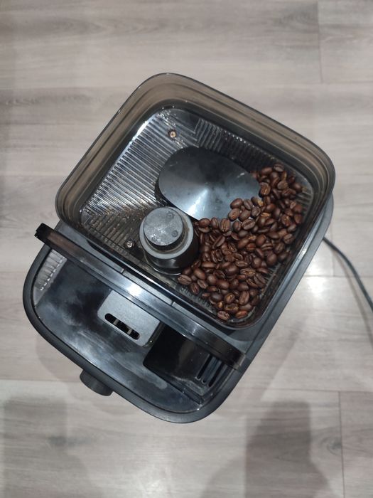 Кавоварка крапельна Philips HD7761