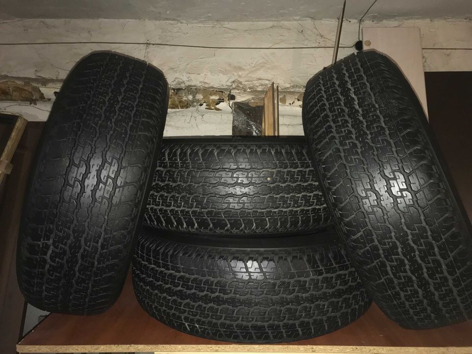 265/65-R-17...шины-резина-комплект в отличном состоянии