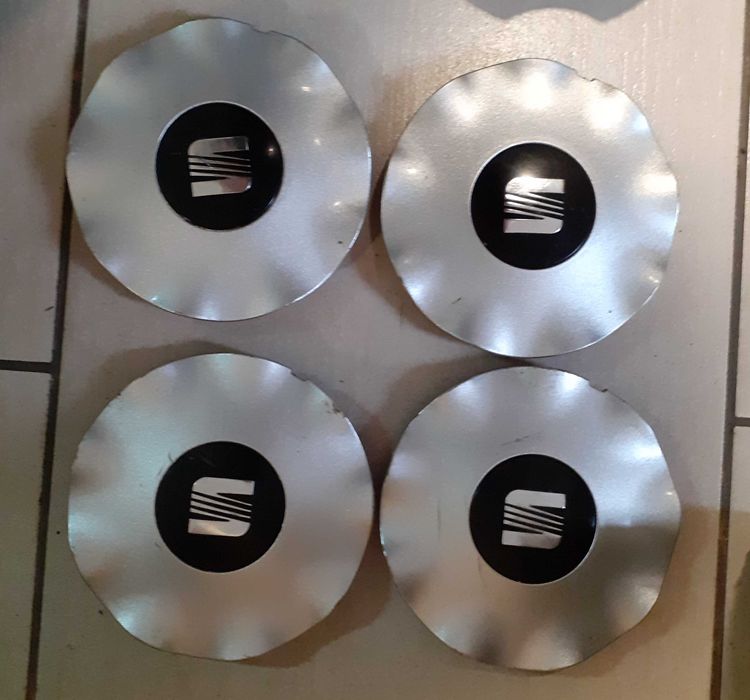 Dekielki Seat komplet