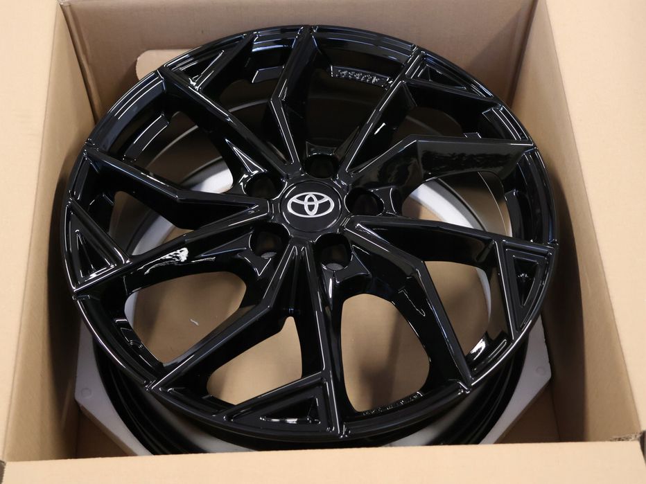 TOYOTA YARIS CROSS FELGI ALUMINIOWE 7,5X18 5X114.3 ET40 ALUTEC GERMANY